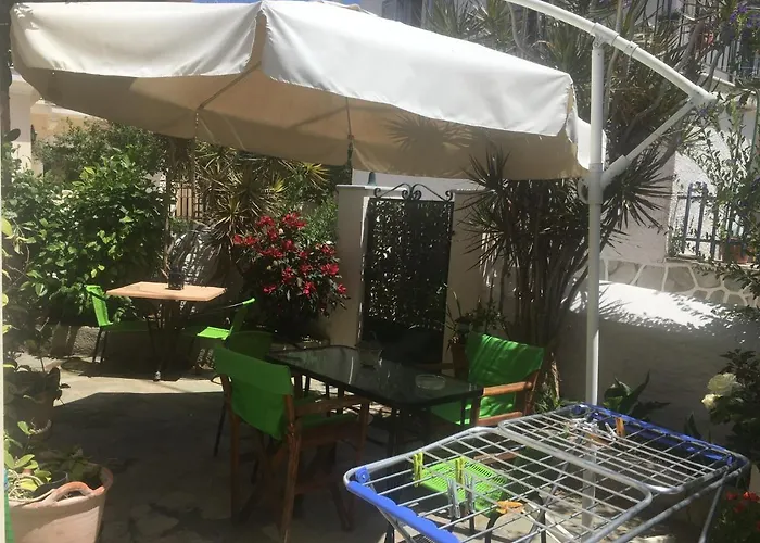 Toula\'S House
