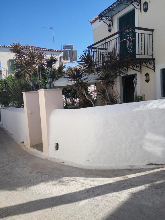 Apartment Toula's House Ligoneri